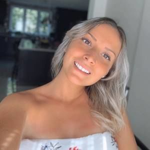 Meet your Posher, Yannie